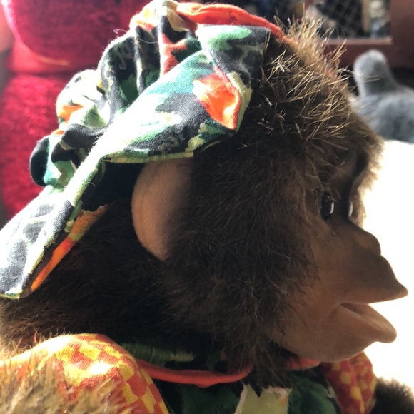 Vintage Hosung Julius the junior chimp hand puppet - Picture 10 of 13